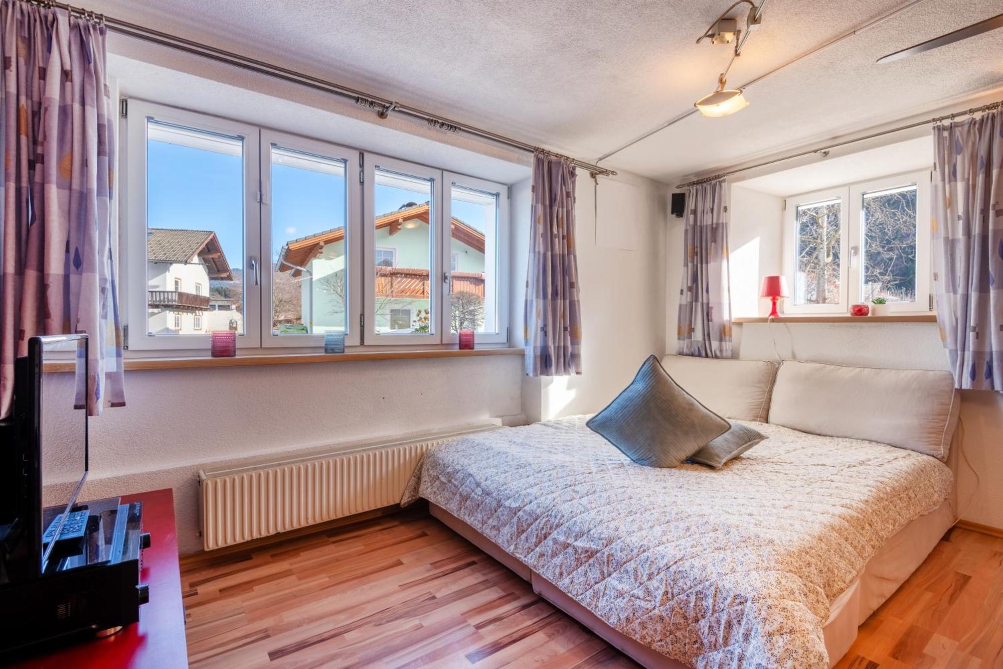 Apartmenthaus Ehrenberg Ehenbichl Exteriör bild