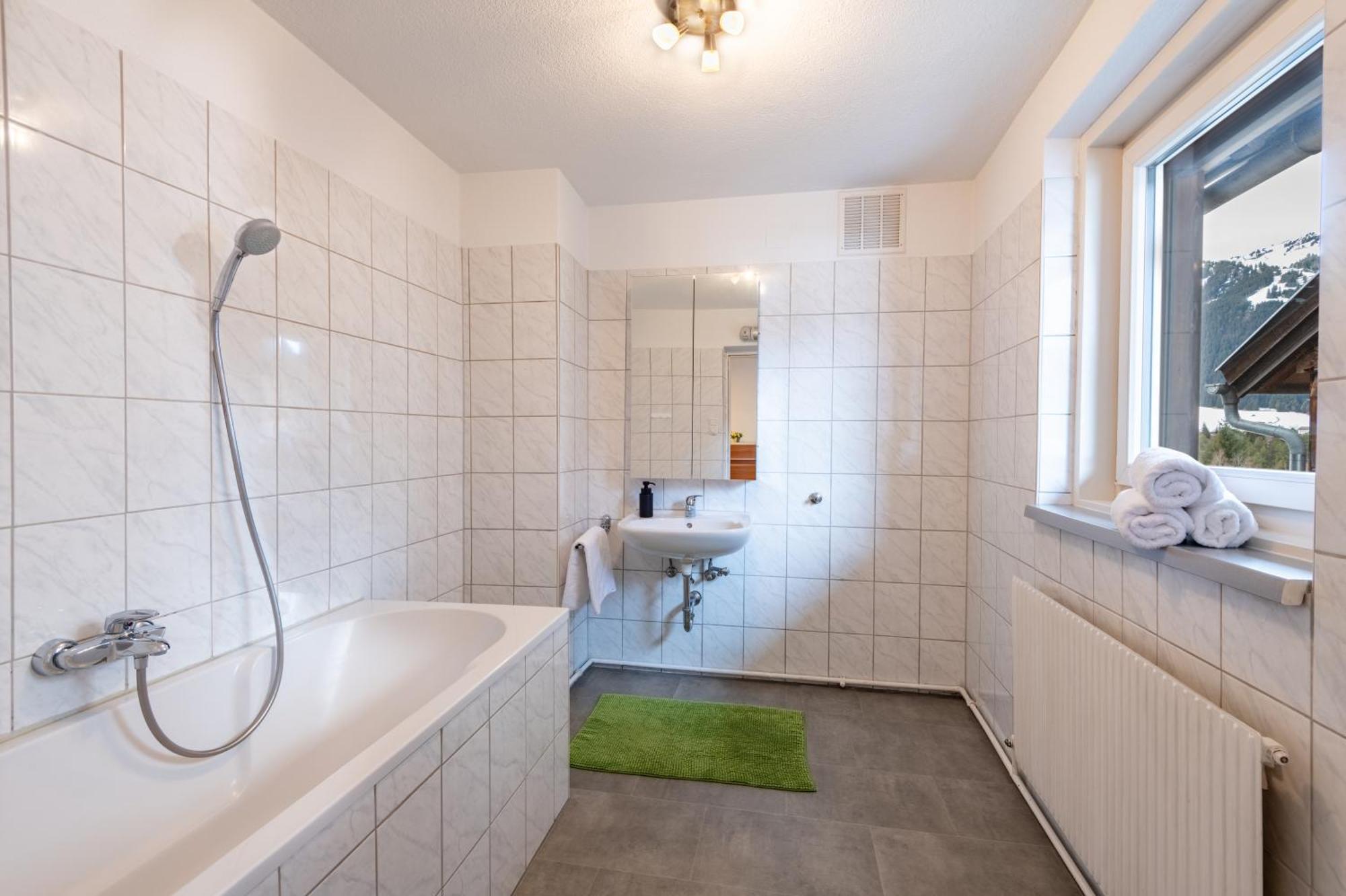 Apartmenthaus Ehrenberg Ehenbichl Exteriör bild